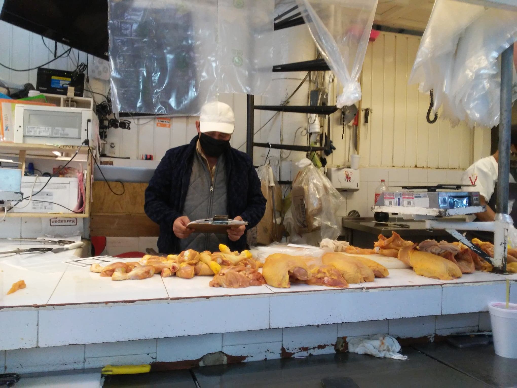 Mercado Pugibet - Pollería Huerta