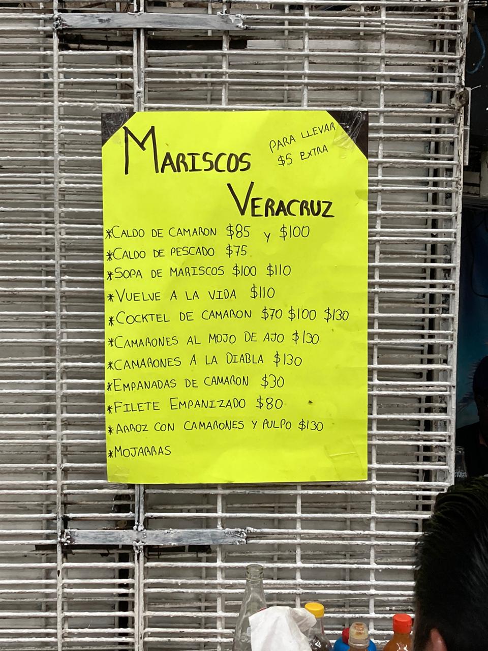Plaza Pensador Mexicano - Mariscos Veracruz