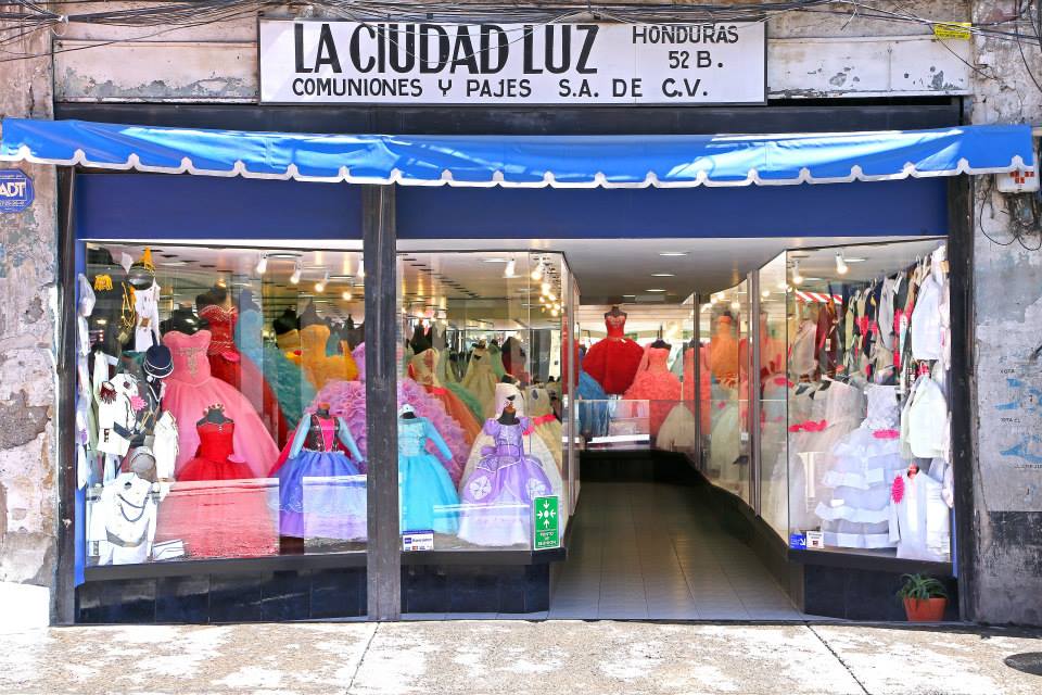 Vestidos Comuniones y Pajes